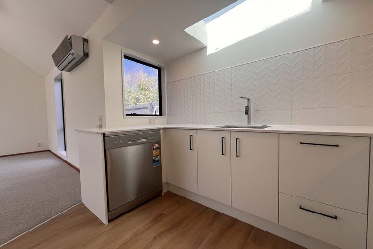 Photo of property in 1/104a Forfar Street, St Albans, Christchurch, 8014