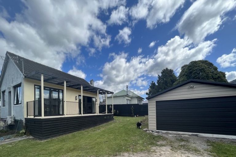 Photo of property in 14 Victory Road, Fairy Springs, Rotorua, 3015