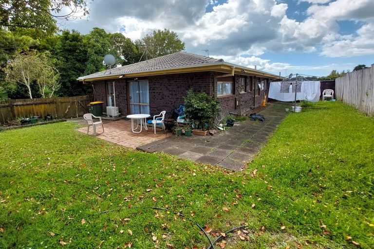 Photo of property in 1/54 Highland Park Drive, Highland Park, Auckland, 2010