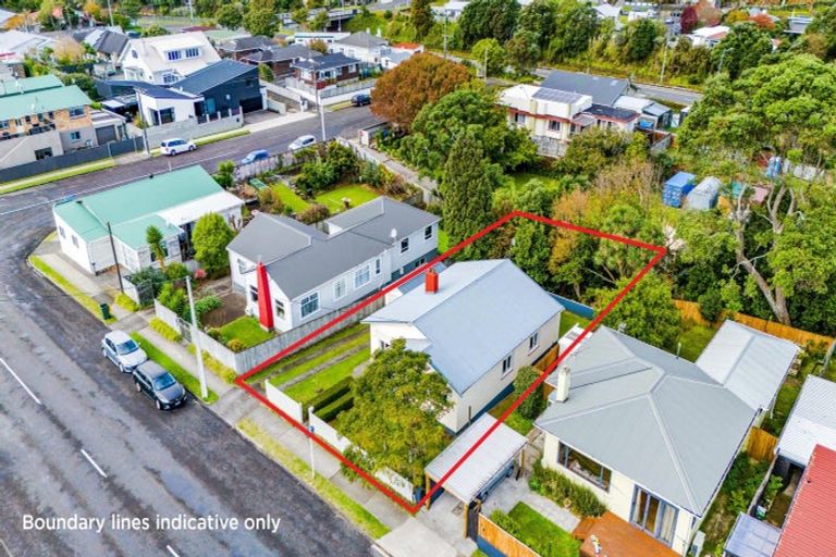 Photo of property in 22 Ngaio Street, Strandon, New Plymouth, 4312