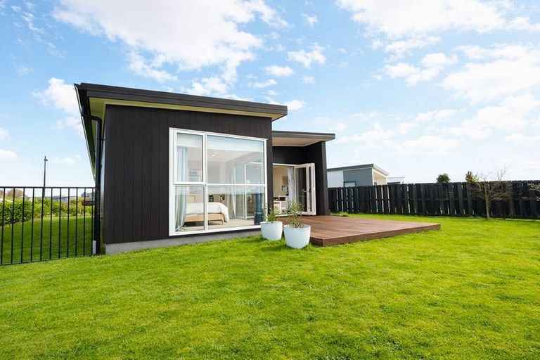 Photo of property in 42 Pourewa Street, Te Kauwhata, 3710