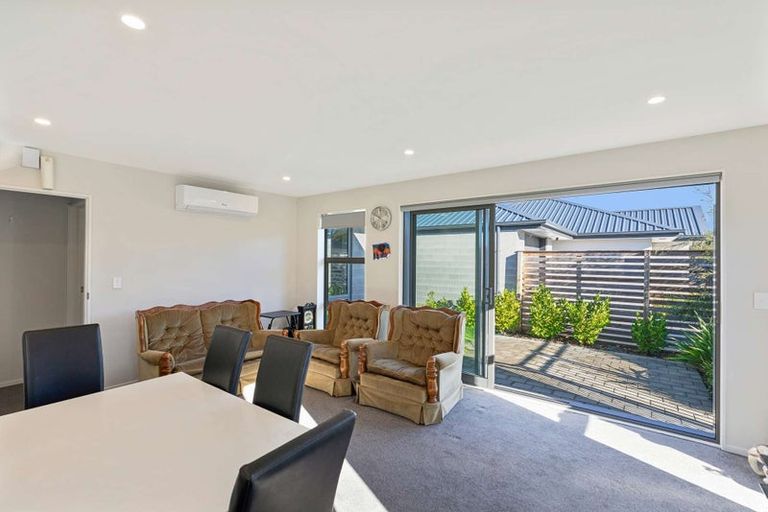 Photo of property in 8/3 Nyoli Street, Northcote, Christchurch, 8052