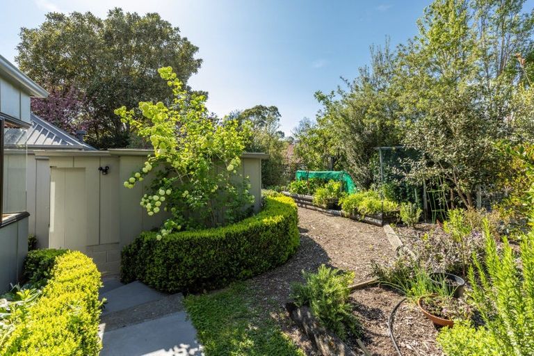 Photo of property in 22 Toop Street, Havelock North, 4130