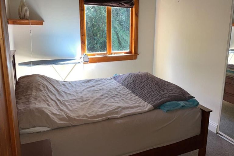 Photo of property in 9 Tawini Road, Titirangi, Auckland, 0604