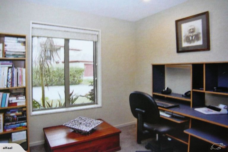 Photo of property in 6 Seclusion Lane, Parklands, Christchurch, 8083