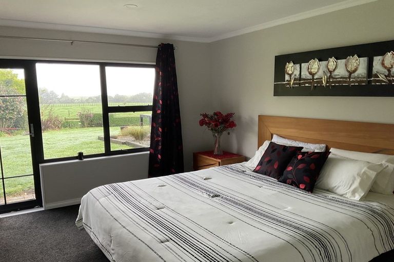 Photo of property in 1343 Devon Road, Brixton, Waitara, 4382