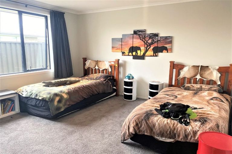 Photo of property in 55b Dublin Street, Martinborough, 5711