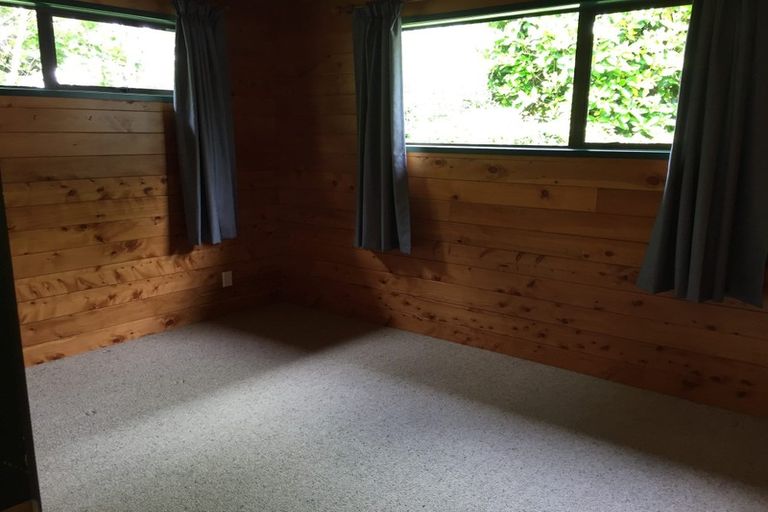 Photo of property in Rosewood Estate, 6 Whitcher Grove, Wainuiomata, 5373