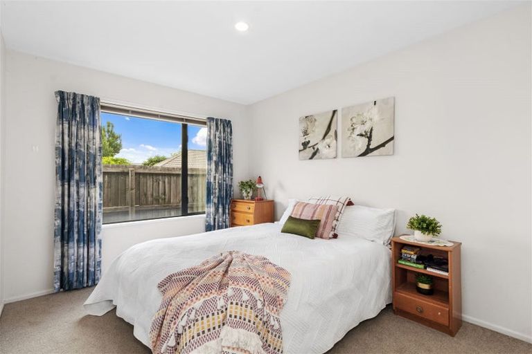 Photo of property in 531a Harewood Road, Harewood, Christchurch, 8051