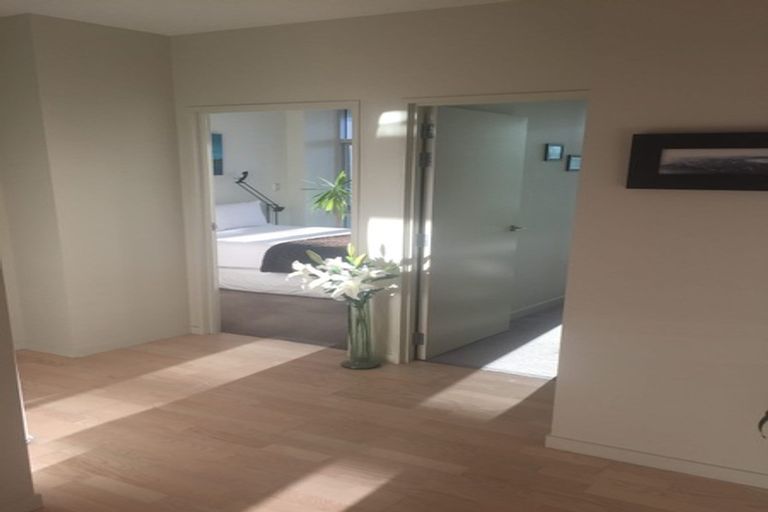 Photo of property in Chews Lane Apartments, 11g/9 Chews Lane, Wellington Central, Wellington, 6011