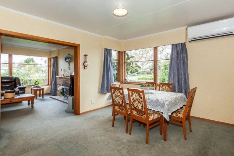 Photo of property in 63 Stephens Crescent, Highbury, Palmerston North, 4412