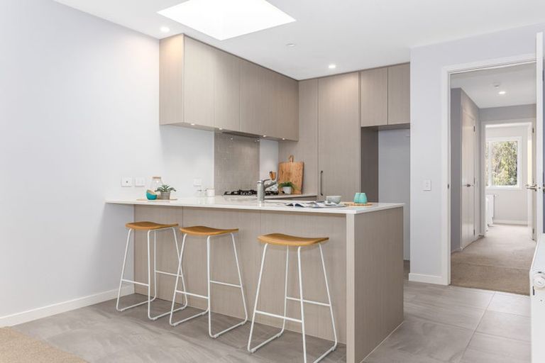 Photo of property in 47a Banks Boulevard, Whitby, Porirua, 5024