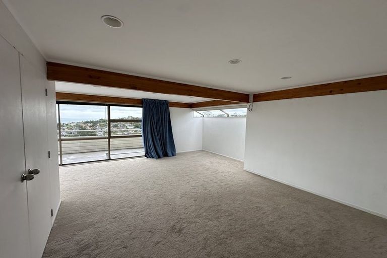 Photo of property in 557 East Coast Road, Browns Bay, Auckland, 0630