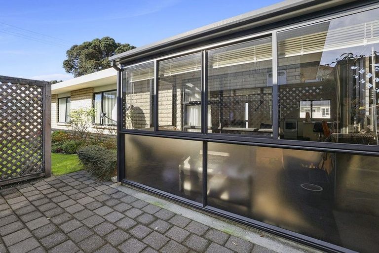 Photo of property in 1/30 Whiteley Street, Moturoa, New Plymouth, 4310