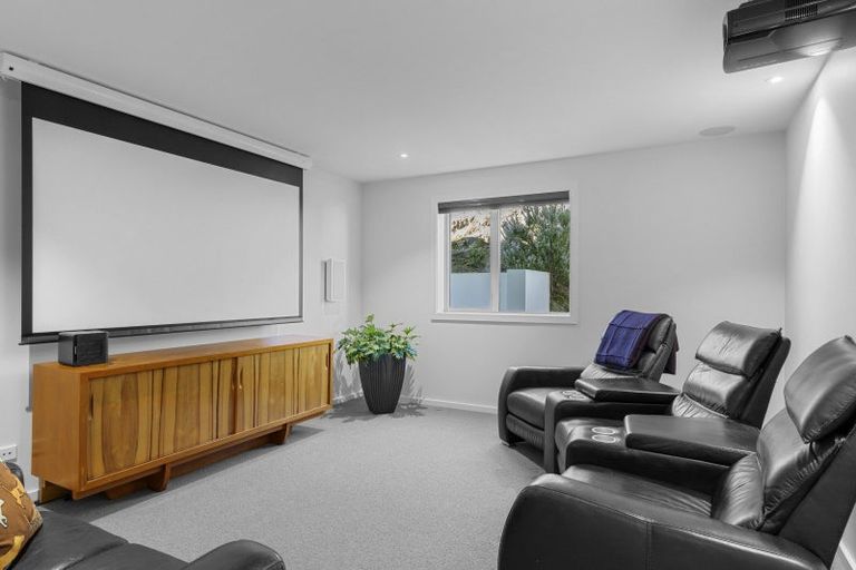 Photo of property in 342 Mount Pleasant Road, Mount Pleasant, Christchurch, 8081