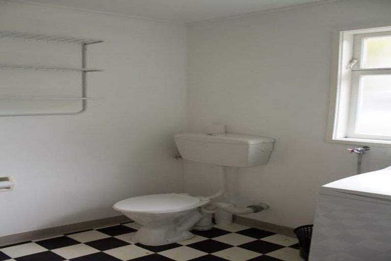 Photo of property in 5/50 Buckley Road, Southgate, Wellington, 6023