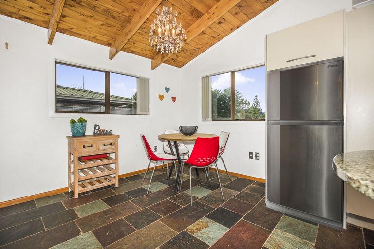 Photo of property in 15 Green Lane, Pukekohe, 2120