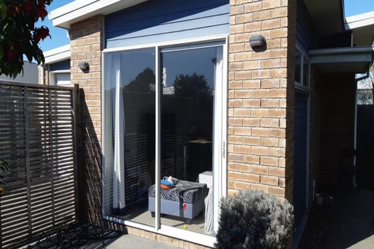 Photo of property in 47 Lyndon Street, Riccarton, Christchurch, 8041