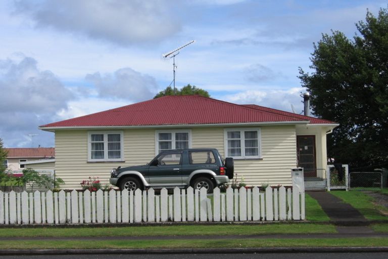 Photo of property in 12 Saint Andrews Drive, Tokoroa, 3420