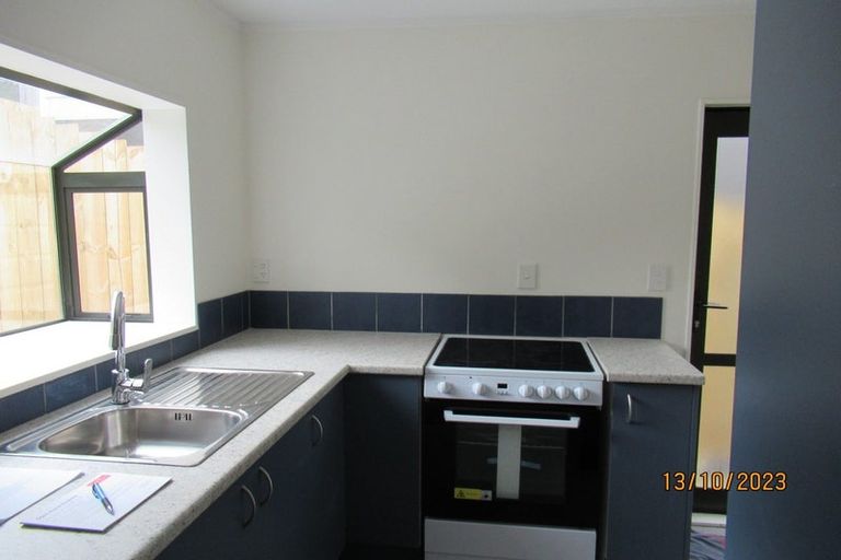 Photo of property in 15a Kellett Road, Ranui, Auckland, 0612