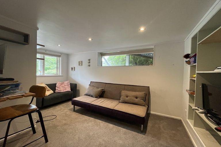 Photo of property in 143 Houghton Bay Road, Houghton Bay, Wellington, 6023