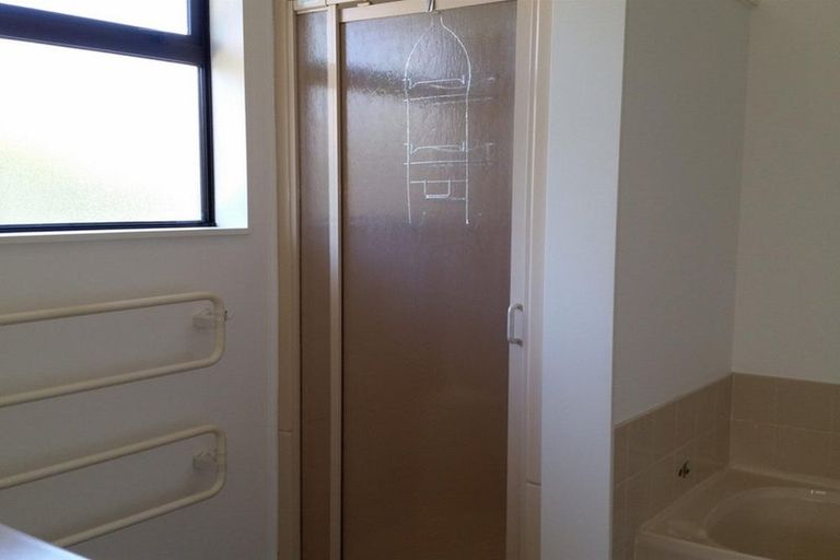 Photo of property in 37a Cardigan Bay Place, Addington, Christchurch, 8024