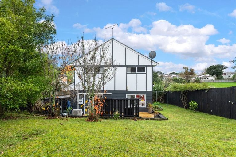 Photo of property in 21/24 Eastglen Road, Glen Eden, Auckland, 0602