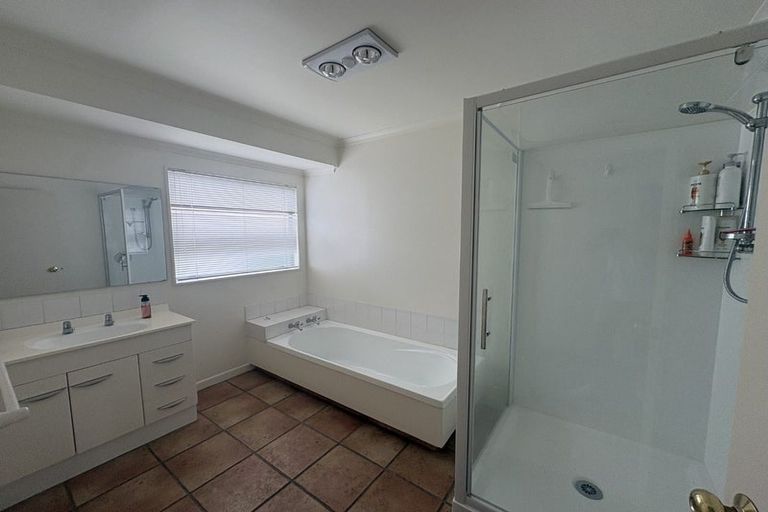 Photo of property in 13 Woodlands Drive, Havelock North, 4130