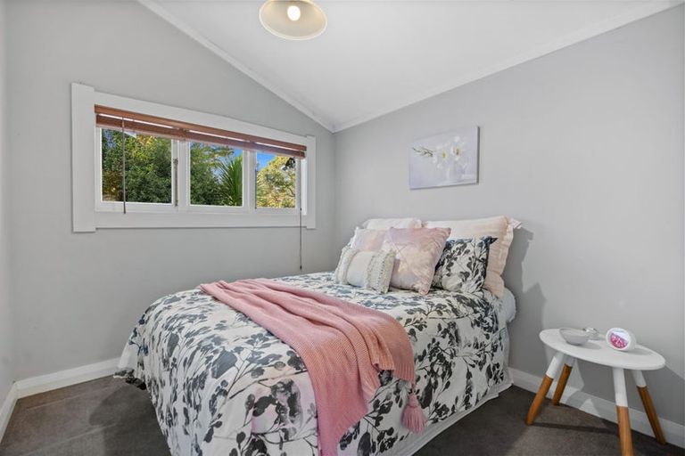 Photo of property in 6 Parahaki Street, Regent, Whangarei, 0112