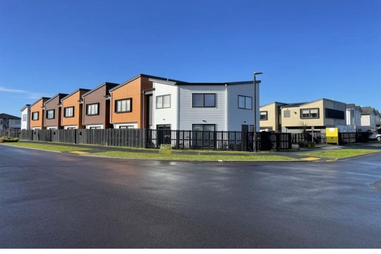 Photo of property in 2 Camp X Place, Whenuapai, Auckland, 0618