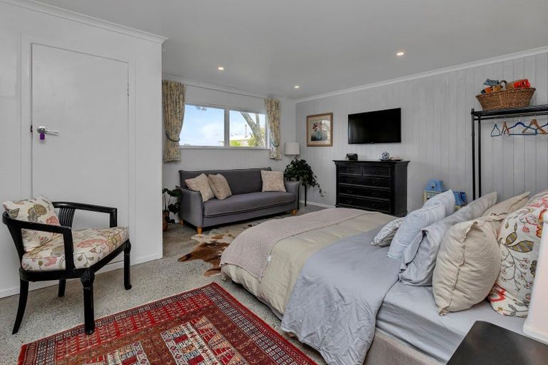 Photo of property in 72 Marsden Point Road, Ruakaka, 0116