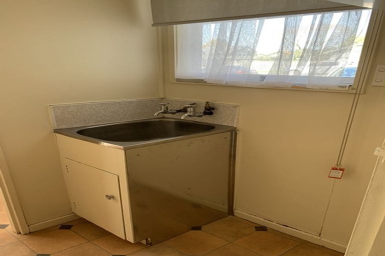 Photo of property in 1/204 Grove Road, Mayfair, Hastings, 4122