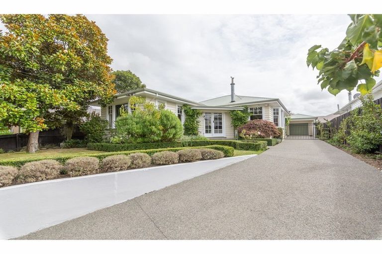 Photo of property in 91 Ashgrove Terrace, Somerfield, Christchurch, 8024