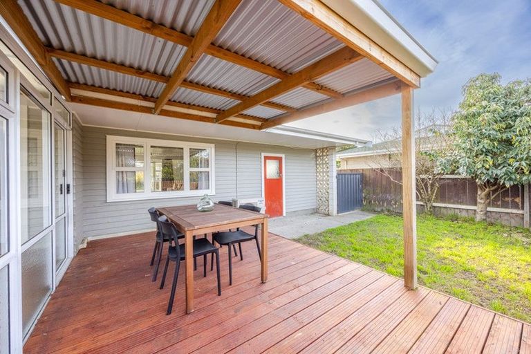 Photo of property in 8 Crichton Place, Taradale, Napier, 4112
