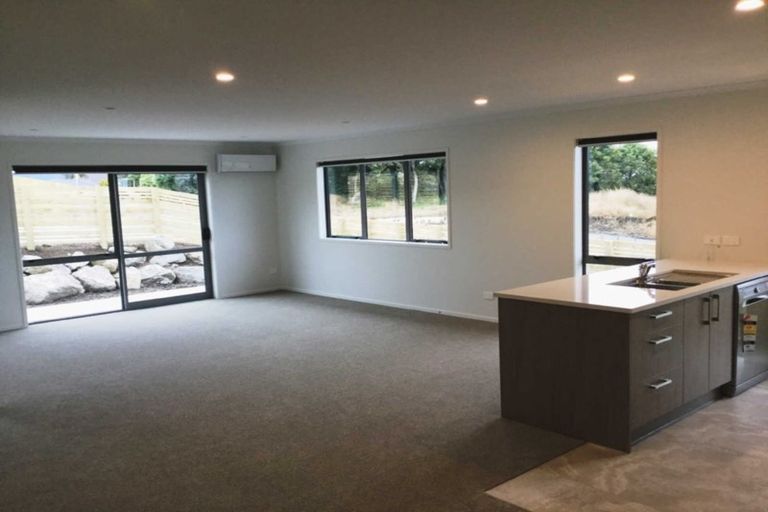 Photo of property in 95 Bert Wall Drive, Omokoroa, 3114