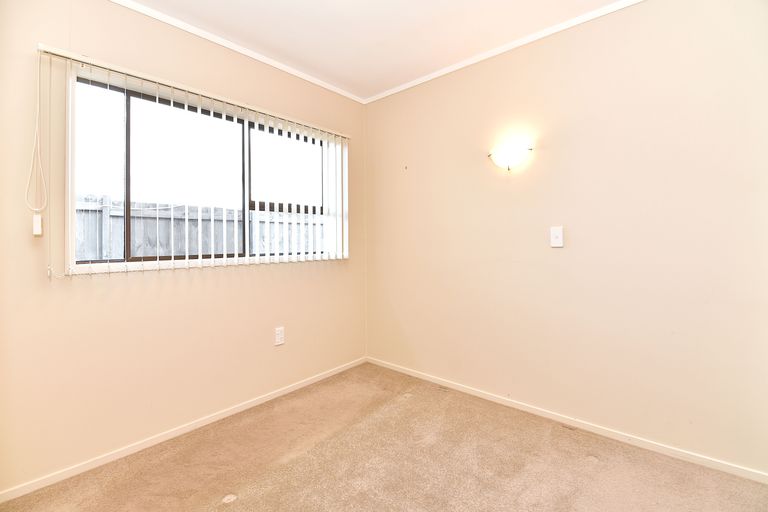 Photo of property in 178b Centreway Road, Orewa, 0931