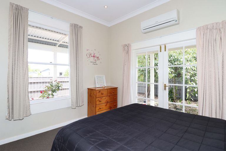 Photo of property in 8 Victoria Street, Carterton, 5713