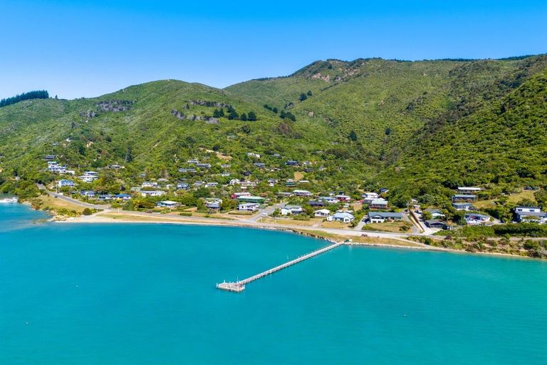 Photo of property in 12 Tirimoana Terrace, Anakiwa, Picton, 7281