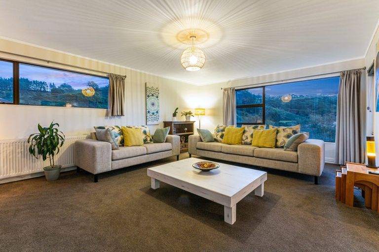 Photo of property in 34 Exploration Way, Whitby, Porirua, 5024