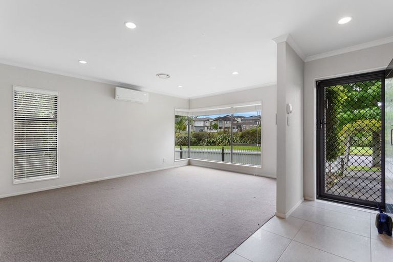 Photo of property in 28 Riviera Drive, Flat Bush, Auckland, 2019