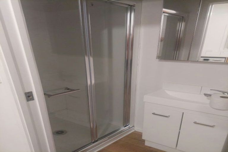 Photo of property in 29 Miramar Place, Pakuranga, Auckland, 2010