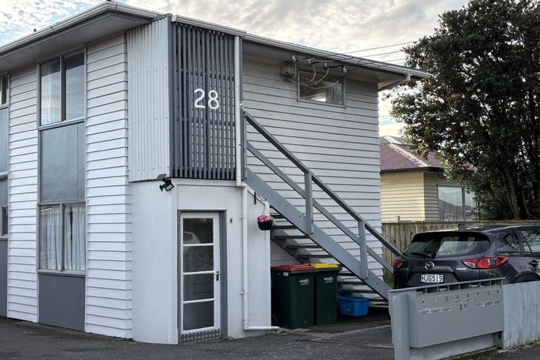 Photo of property in 28g Leighton Avenue, Waiwhetu, Lower Hutt, 5010