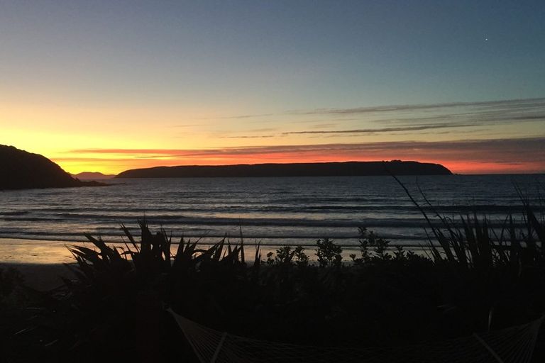 Photo of property in 7-9 Toms Road, Titahi Bay, Porirua, 5022