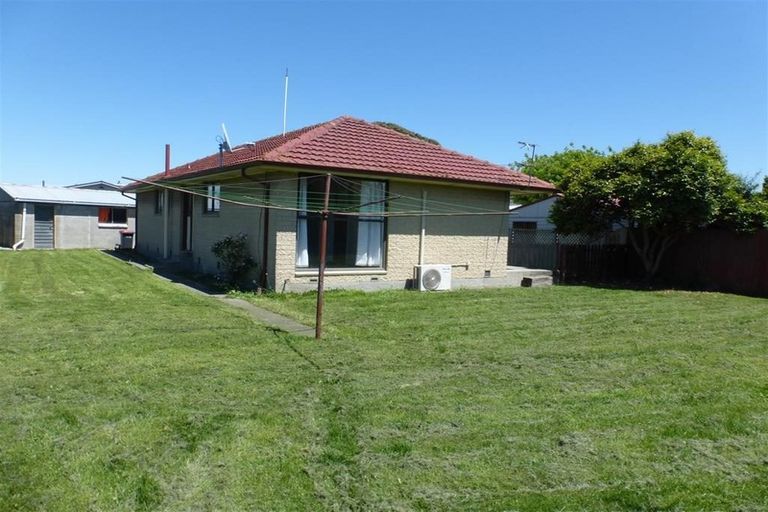 Photo of property in 61 Dickson Crescent, Hornby, Christchurch, 8042