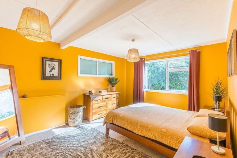 Photo of property in 56 Cluny Road, Plimmerton, Porirua, 5026