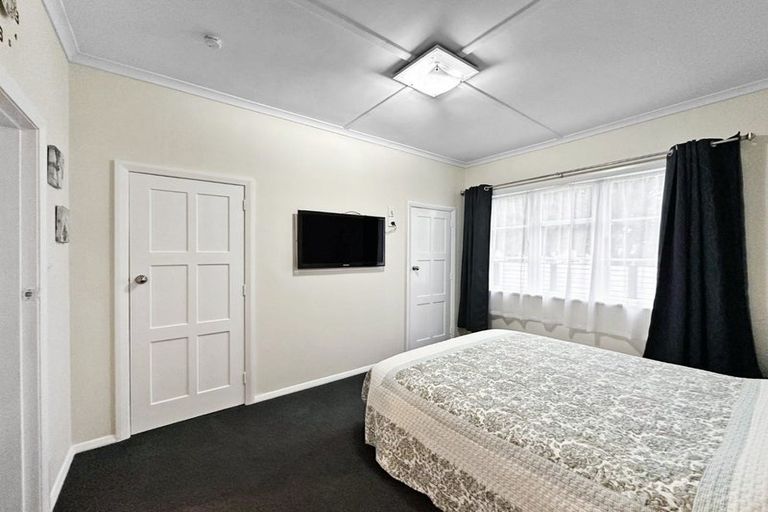 Photo of property in 33 Swiss Avenue, Gonville, Whanganui, 4501