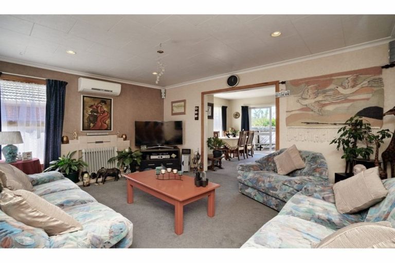 Photo of property in 95 Kendal Avenue, Burnside, Christchurch, 8053
