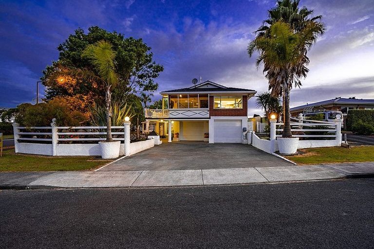 Photo of property in 127 Elliot Street, Pahurehure, Papakura, 2113