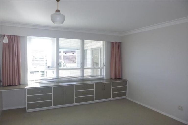 Photo of property in 41 Wai-iti Crescent, Woburn, Lower Hutt, 5010