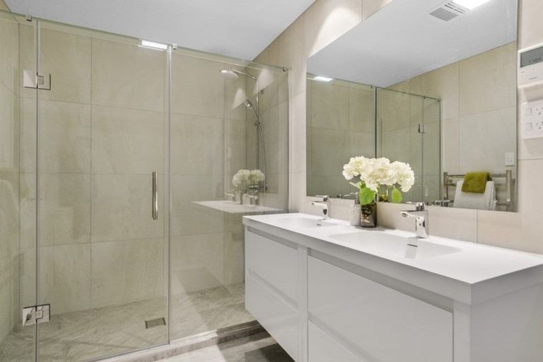 Photo of property in 32 Bounty Road, Long Bay, Auckland, 0630